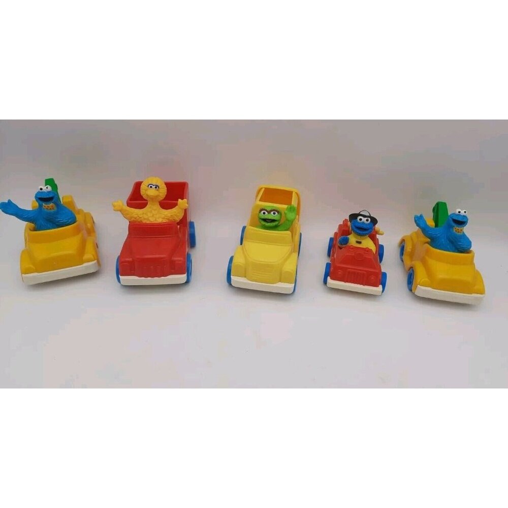 illco Sesame Street Plastic Car/Tuck Lot Oscar Big Bird Cookie
